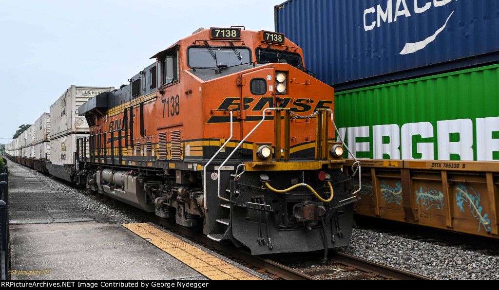 BNSF 7138